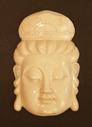 Elephant Ivory Kwanyin pendant - female Boddhisattva - 20th C